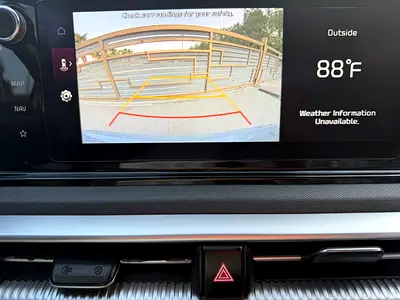 2022 KIA K5 photo 10