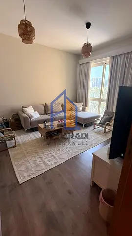 Unfurnished I 5 Bedrooms villa I With Pool I Corner Unit