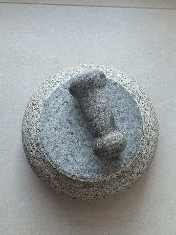 Luxury kitchen Mortar and pestle