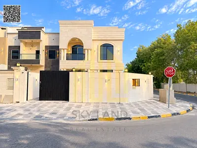 فيلا زاويه جديده 5 غرف تملك حر لجميع الجنسيات مع حوش كبير ومساحه ارض وبناء كبيره