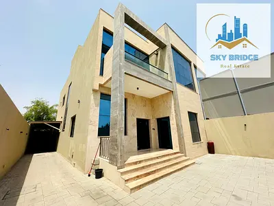 luxury Villa 5bhk ready to move for family big parking area only 125k