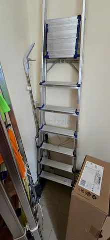 Foldable Aluminum Telescopic Ladder - 6 Steps, Good Condition