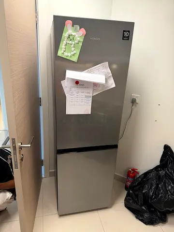 Hitachi Top Bottom Freezer Refrigerator - Good Condition