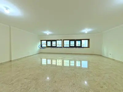 شقة واسعة للإيجار – 3 غرف نوم – موقع مميز في شارع حمدان – عائلات فقط – بدون عمولة