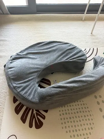 My Breast Friend Deluxe nursing pillow