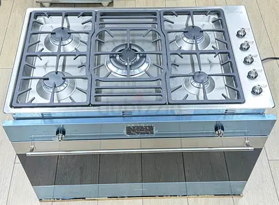 Smeg built-in gas set Top/oven 90cm size 
 Brand new stock