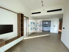 Corner 3BR | Skyline View | Near Exit | Call Now
