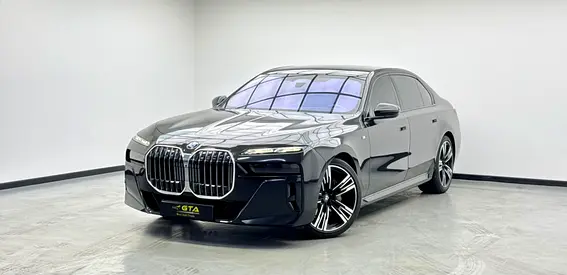 2023 BMW 735i M Sport, Ford Warranty+Service Contract+Full Service History, GCC Specs.