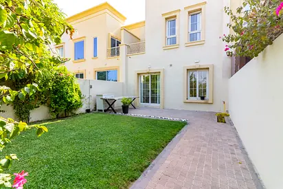 4M | Vacant now | Prime location