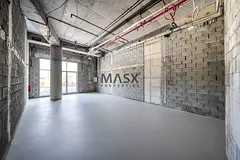 PREMIUM RETAIL || HIGH VISIBILITY || SHELL & CORE