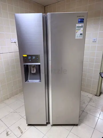 Samsung side by side water dispenser ice maker refrigerator