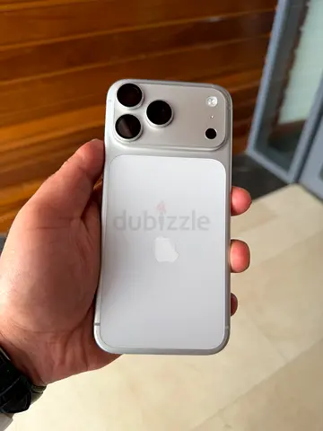 I phone 17 pro max 256gb sliver colour