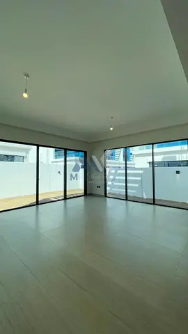 Middle 5BR | Lowest Price | Multiple Balconies