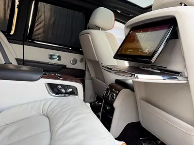 2022 ROLLS-ROYCE CULLINAN — миниатюра 19
