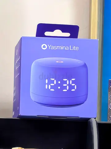 Yasmina Lite smart alarm clock (new in box)/ AI speaker brand new