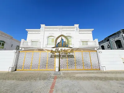 Luxury 5BR Villa | All Master Rooms | Maid Room + Majlis| 160K