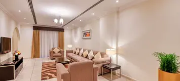 🏡 Fully Furnished 3BR Villa + Maid’s Room | Dubai Marina | AED 23,999/Month