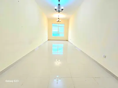VERY SPACIOUS 1 BEDROOM APARTMENT AT THE MAIN LOCATION READY TO MOVE.
