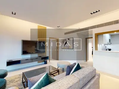 Spacious I Balcony I Pet friendly | Near Mall