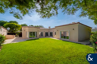Landscaped Garden | 4 Bed | Quiet Location