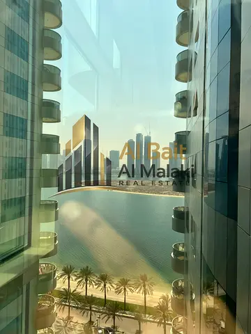 3-Bedroom Apartment with Living Room for Annual Rent in Al Khan, 1 Master Bedroom, Maid’s Room with Private Bathroom, Partial Sea View, 2 Balconies, 4 Bathrooms, Built-in Wall Wardrobes, Central AC, F