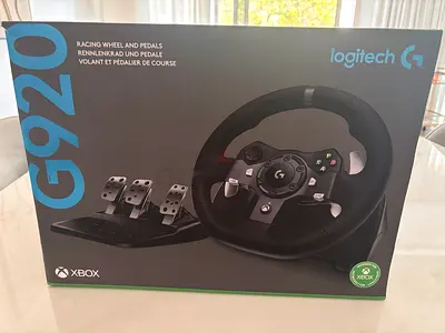 Logitech G920 Driving Force Racing Wheel with Pedals (Xbox/PC) - Boxed