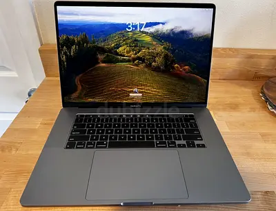Apple MacBook Pro Core i9 8GB Graphics 64GB Ram 512 SSD - A2141 MODEL