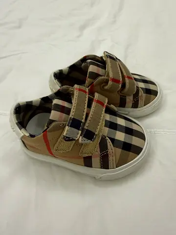 Baby shoes