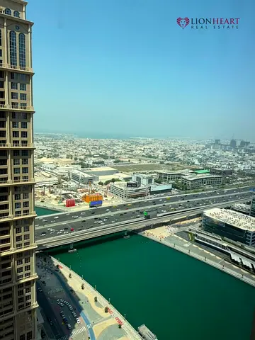 منظر القناة 2 غرف نوم | برج نورا | تصميم حديث غير مفروش