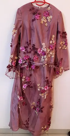 Girls' dresses