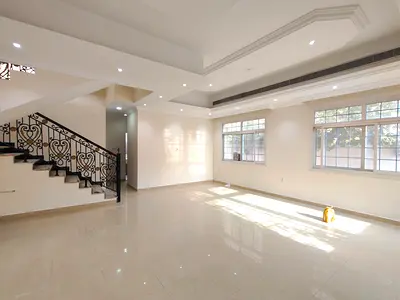 PRIVATE ENTRANCE 3 BEDROOM VILLA WITH MAID ROOM COVER PARKING AVAILABLE