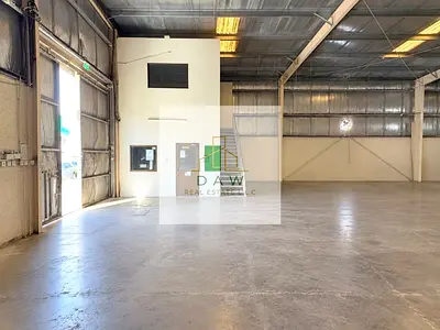 FRONT WAREHOUSE FOR RENT IN AL QUSAIS Industrial 5