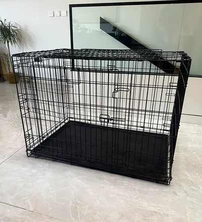Strong metal large dog crate with extras