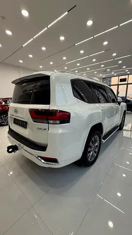 2022 Toyota LAND CRUISER photo 6
