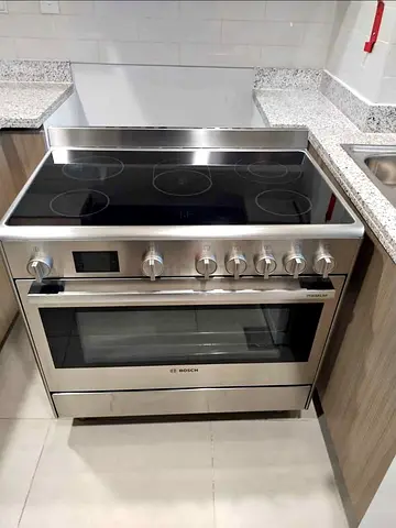 Bosch series 6 Electric cooker 90 by 60cm