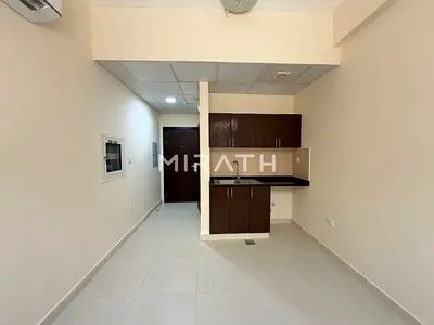 SPACIOUS COMMERCIAL OFFICE AVAILABLE FOR RENT