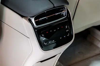 صورة مصغرة 13 لـ 2023 Mercedes-BENZ EQS