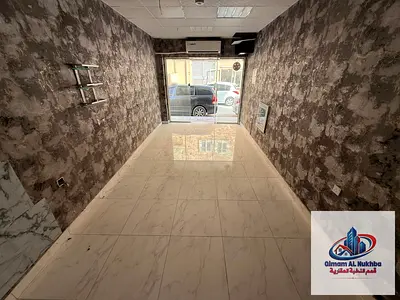 The right location can give your business a better start Good-sized shop in Al Nabba with a lively location, water source inside, split AC and a secon