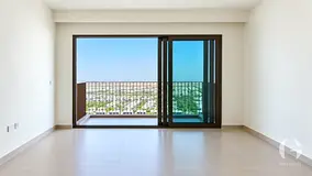 Ready to Move | Unfurnished | Close to Mall