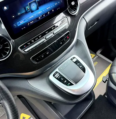 2023 Mercedes-BENZ V-CLASS — миниатюра 13