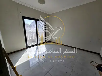 أجمل غرفة وصالة ثاني ساكن مع بلكونة بإطلالة جميلة ومفتوحة في القليعة الشارقة بتشطيب حديث وتصميم عملي