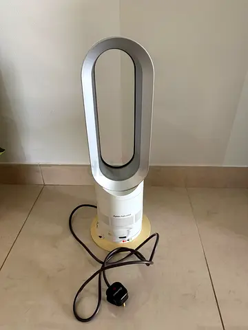 Dyson bladeless heating and cooling tower fan - compact version: desk/stand, AED 100.