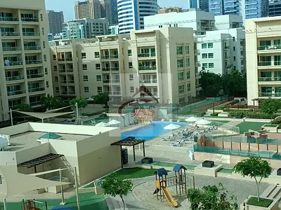 إطلالة على الفناء | شقة بغرفة نوم واحدة | تخطيط مفتوح