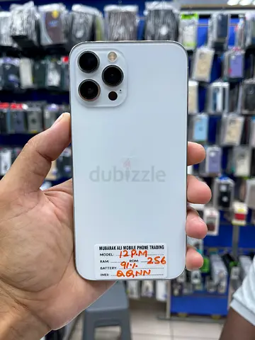 White iPhone 12 Pro max - 256GB, Good Condition