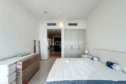 Golf View Studio | High Floor | Ready to Move-In