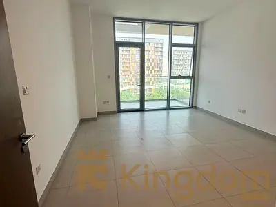 READY TO MOVE IN | SMART SPACE UNIT| GREAT LAYOUT