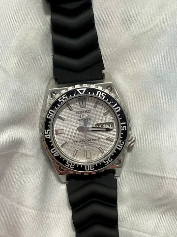 Seiko 5 sports 100m Automatic