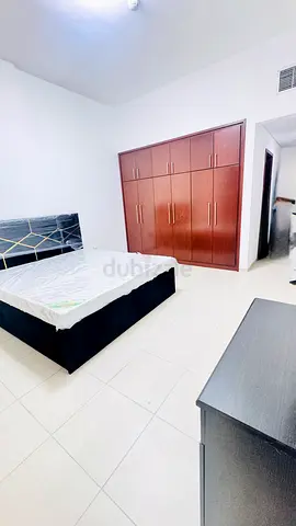 Master room with attached washroom near metro AED. 3200