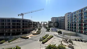 Fully Furnished | 4 cheques | Ready to Move