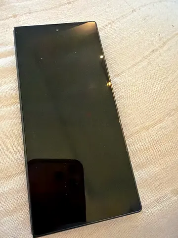 Samsung ultra z7 fold